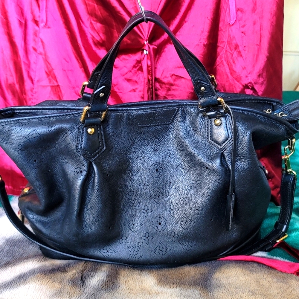 SALE!!! XL 💯🔥Authentic🔥SALE ‼️LOUIS VUITTON STELLAR GM